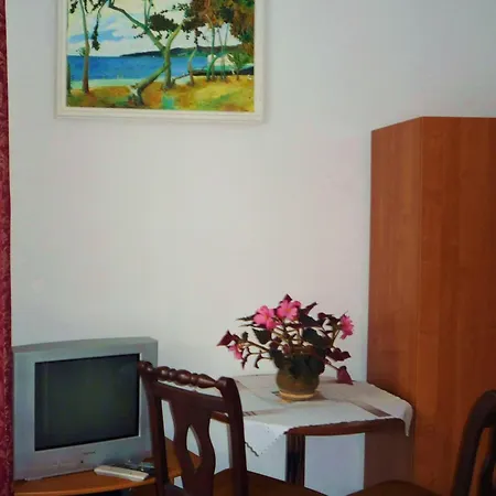 Lägenhet Kleines Fuer 2 Personen Mit Gartenblick By Interhome Swarzewo