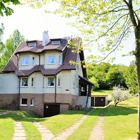 Kleines Fuer 2 Personen Mit Gartenblick By Interhome